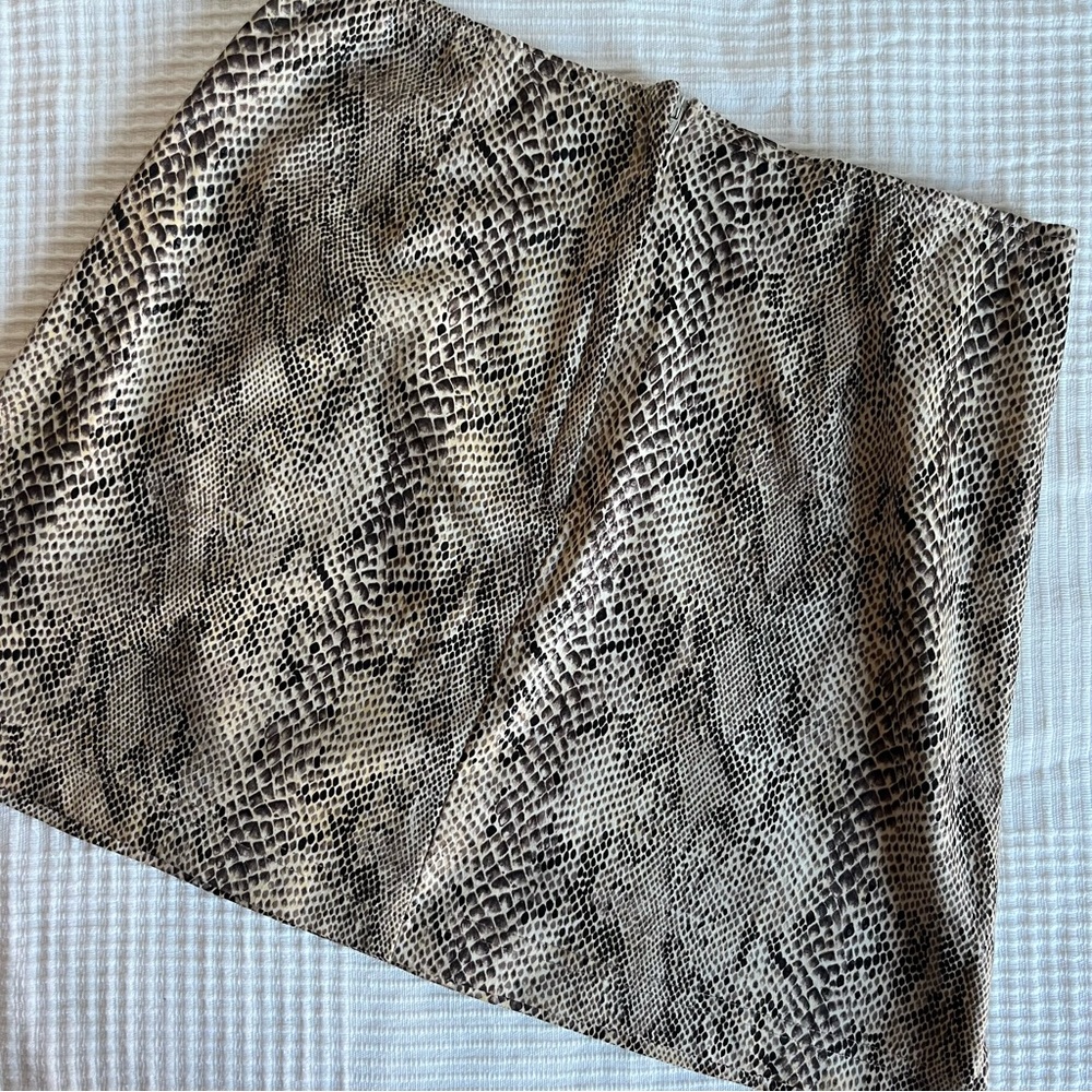 Vintage Python Print Mini Skirt - Picture 9 of 9